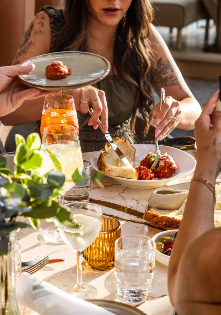 GigiStories-Bottom1_converted